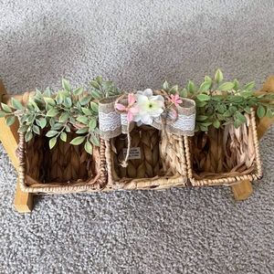 Basket to decorate